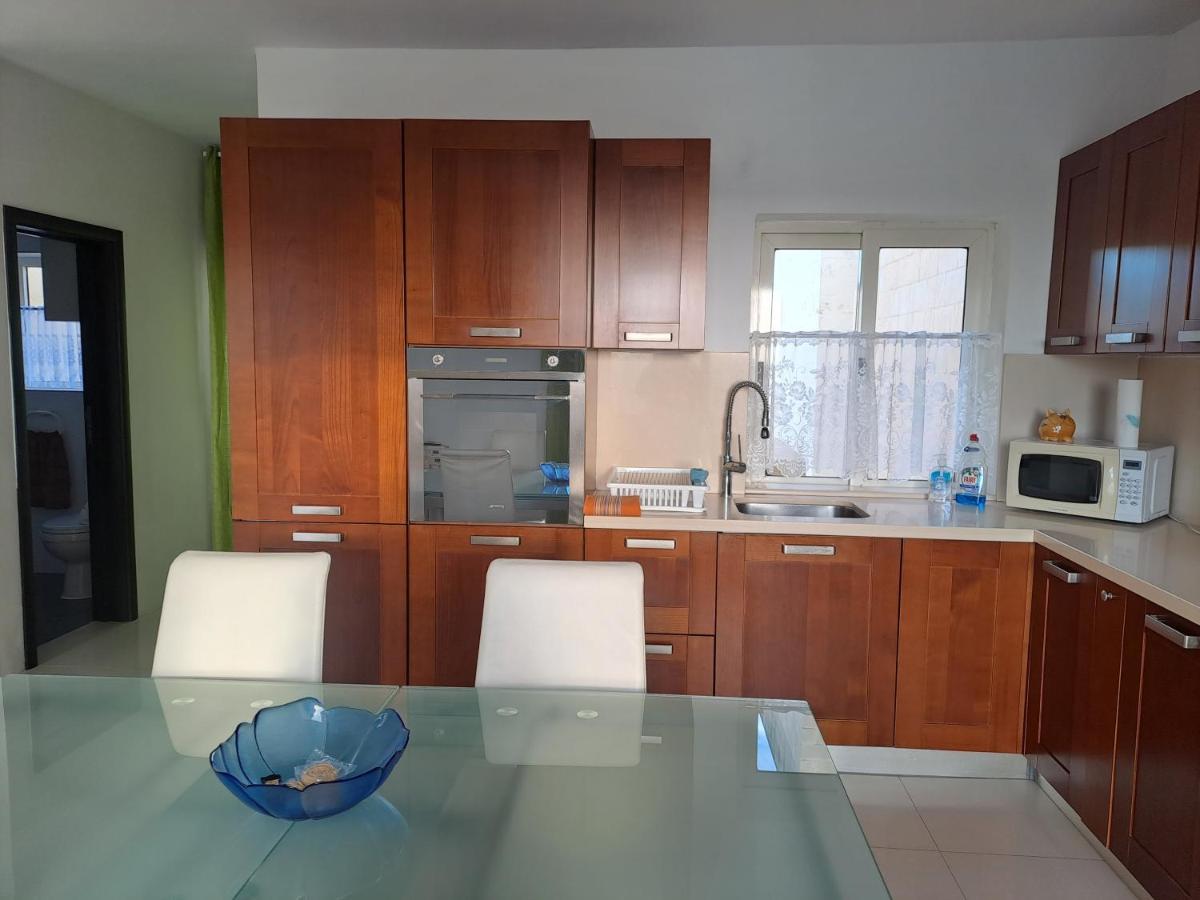 Lucky Spot Apartment Ксленди Екстериор снимка